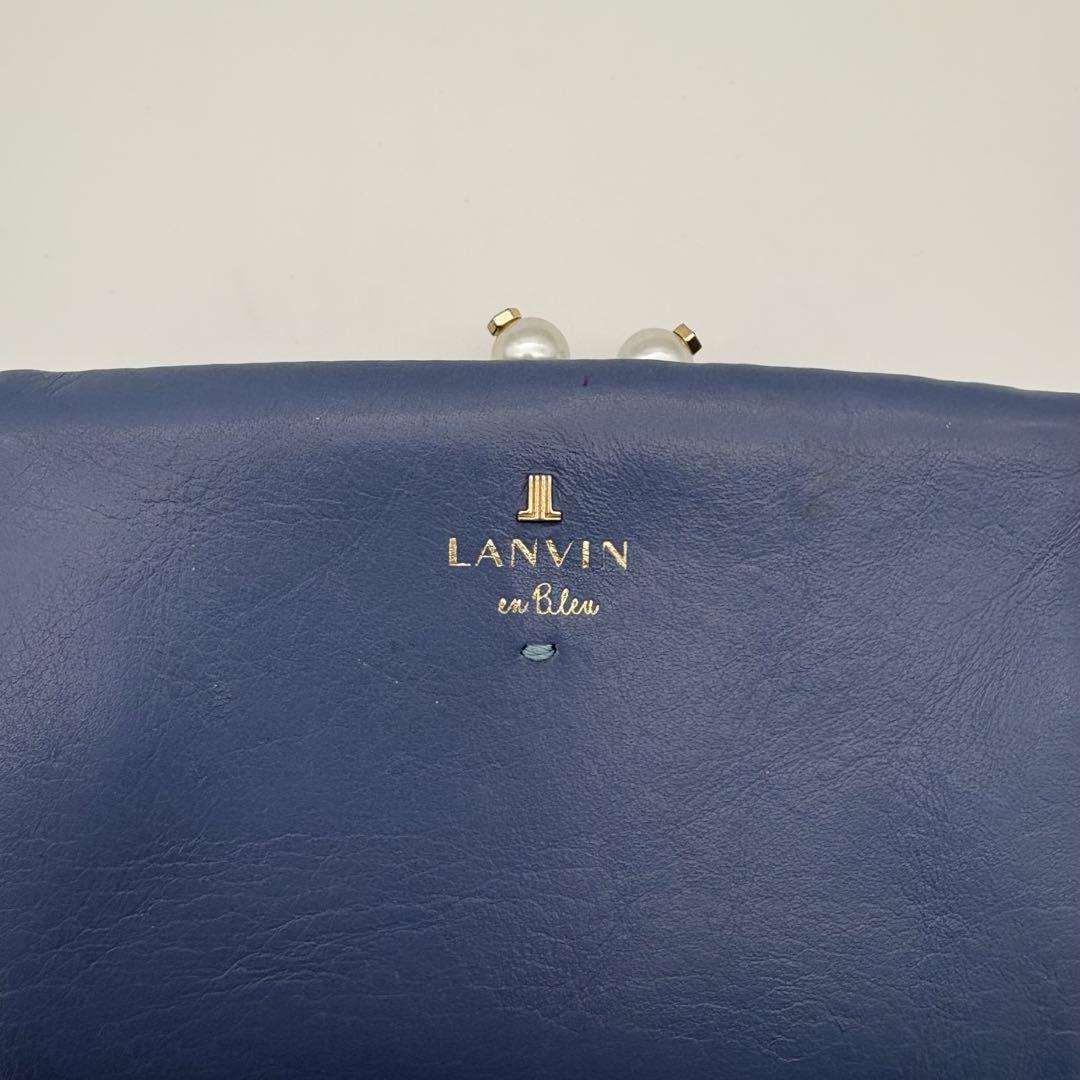 LAVANI en Bleu 青色 二つ折り財布 パールチャーム付き LAVANI en Bleu 青色 二つ折り財布 パールチャーム付き - メルカリ