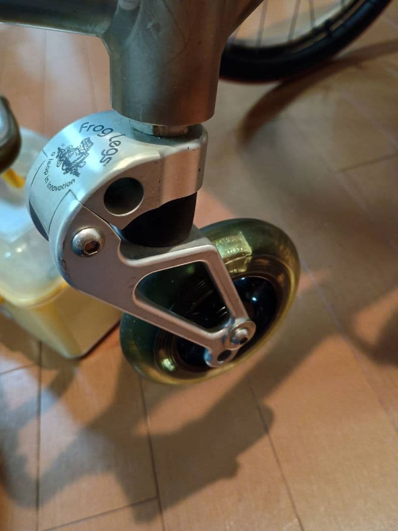 自走用のチタン製車椅子(車いす) 自走用のチタン製車椅子(車いす)