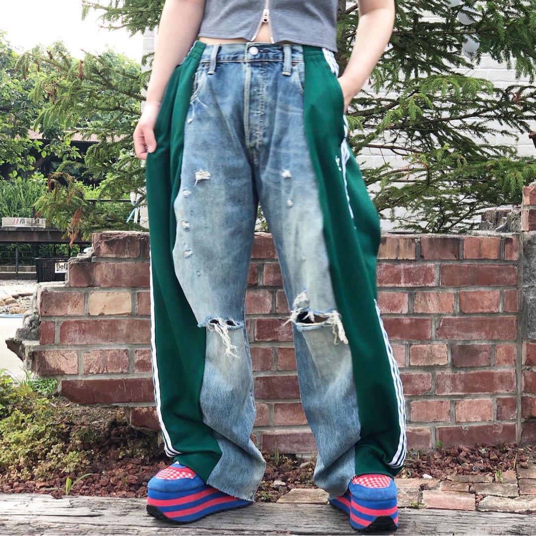 adidas サイドストライプ デニムパンツ Ｌサイズ 新品 adidas デニムパンツ サイドストライプ - メルカリ