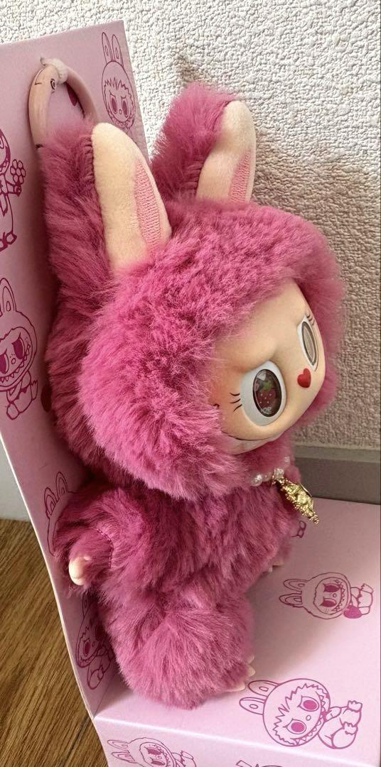 ZIMOMO ジモモ ふわふわぬいぐるみ LABUBU ピンク いちご - メルカリ