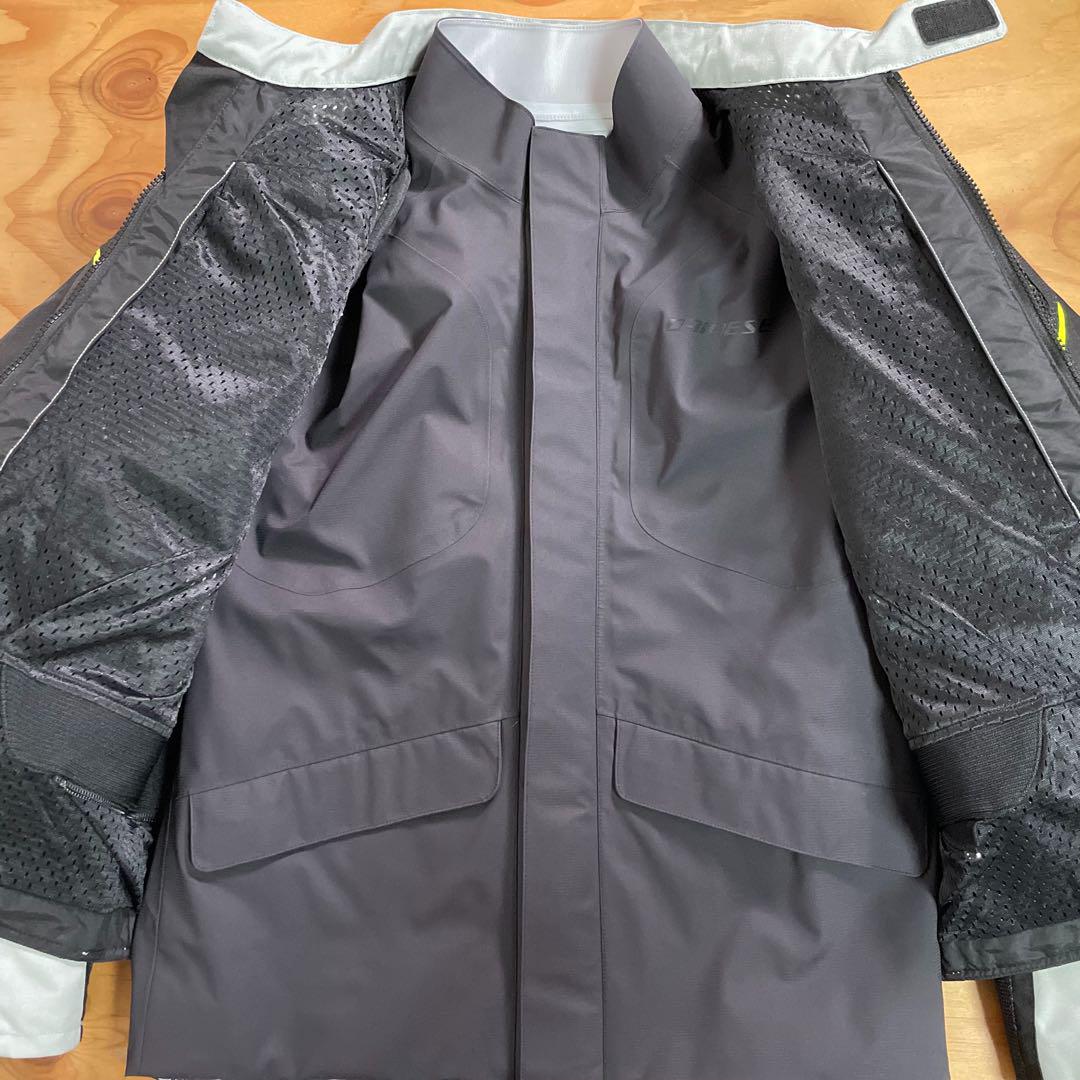 ♠ DAINESE