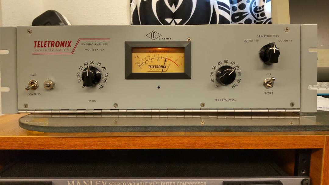 配信機器・PA機器・レコーディング機器 Universal Audio LA-2A Leveling Amplifier