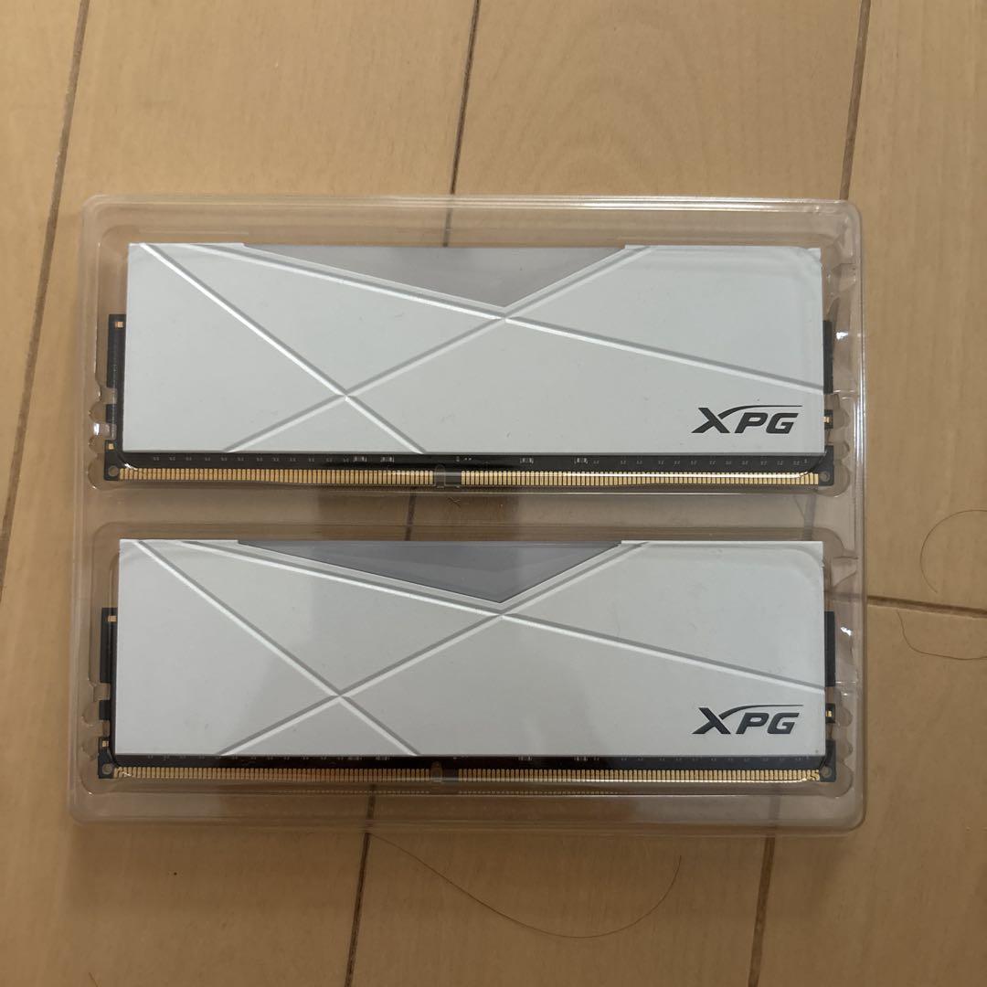 メモリ　XPG (DDR4 3200MHz 16GB 2枚組)