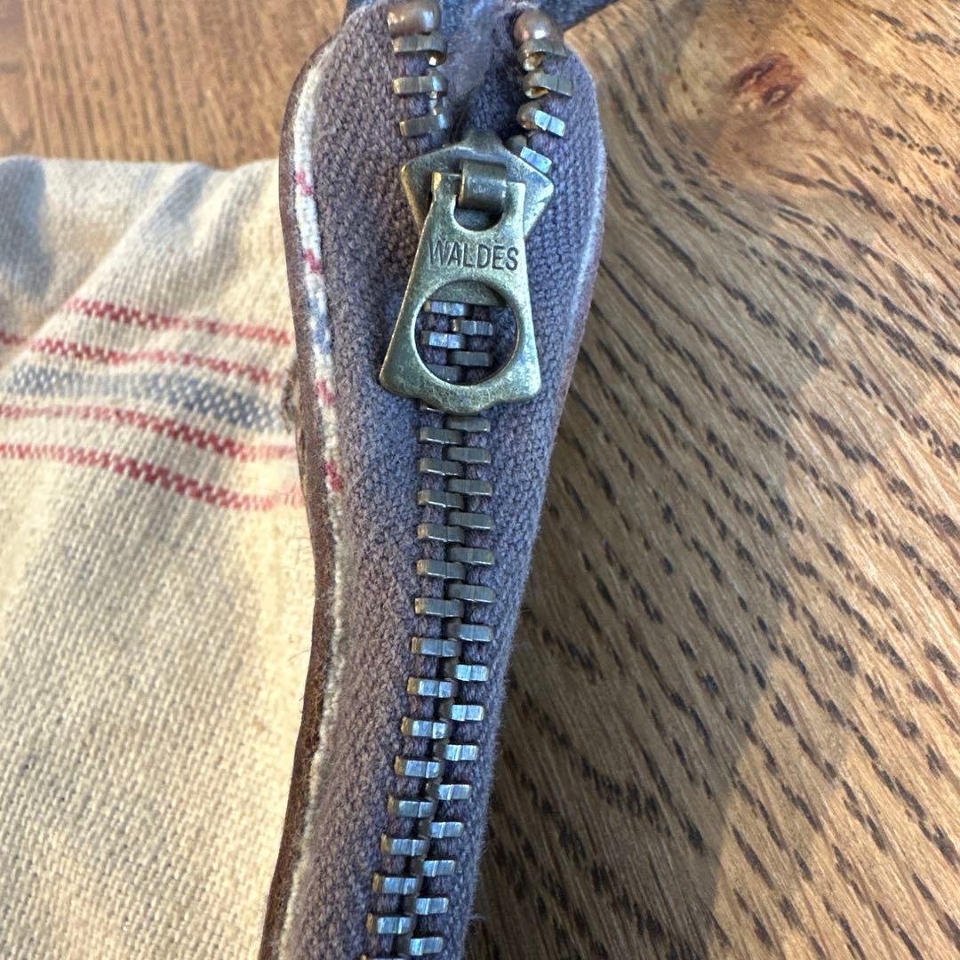 J.AUGUR目立った傷や汚れなし