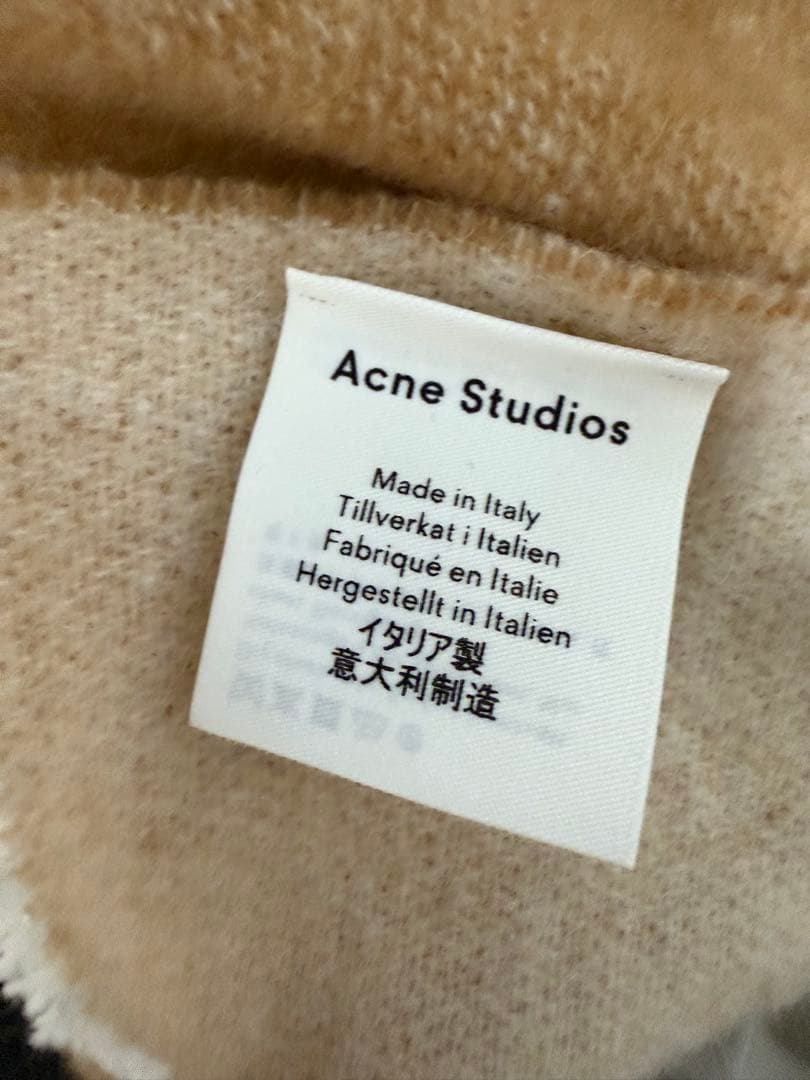 Acne studios