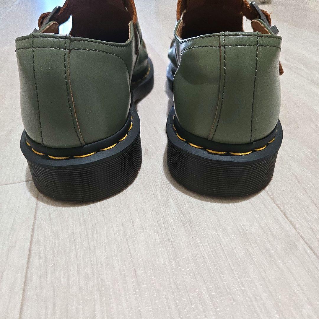 Dr.Martens　カーキ系グルカサンダル　メンズ・レディースどちらもOK