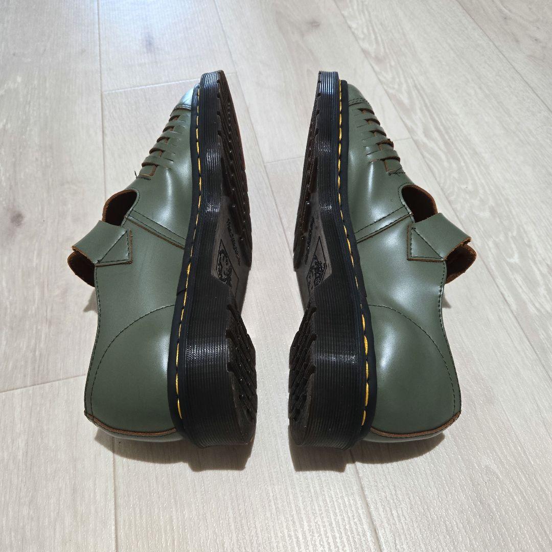 Dr.Martens　カーキ系グルカサンダル　メンズ・レディースどちらもOK