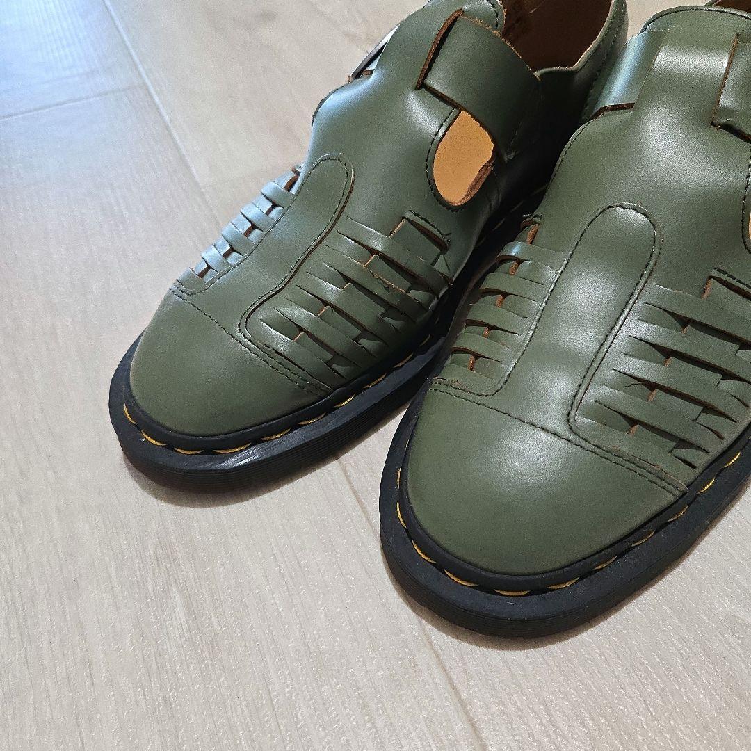 Dr.Martens　カーキ系グルカサンダル　メンズ・レディースどちらもOK