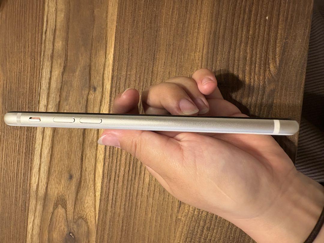 Apple iPhone SE 第3世代　256GB ホワイト
