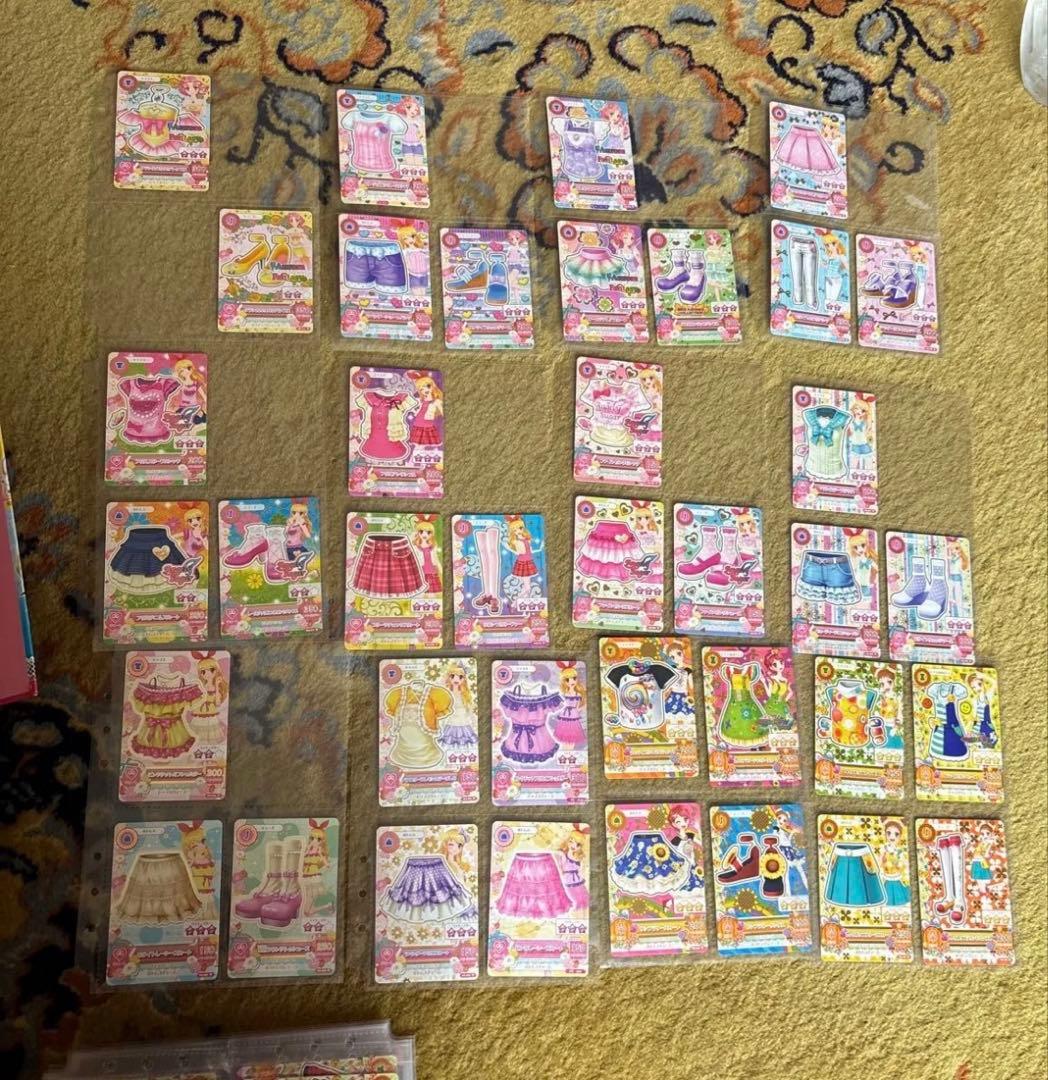 バインダーセット 多彩な衣装カード目立った傷や汚れなし