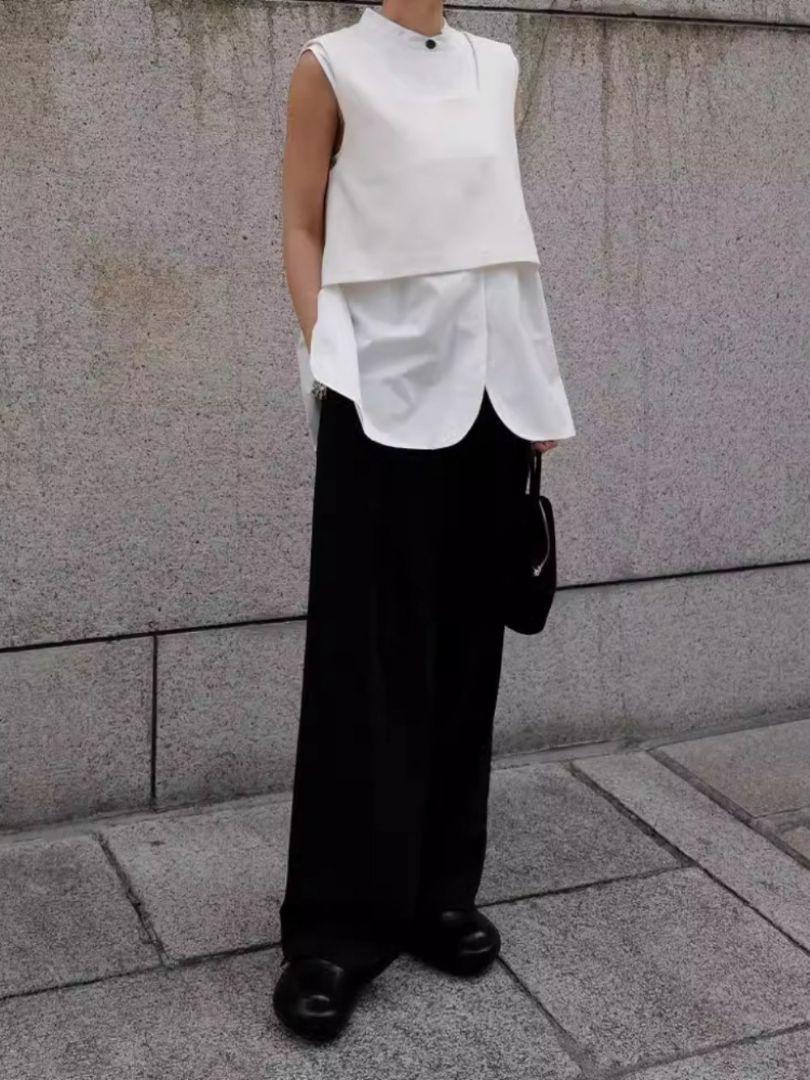 トップス machatt cropped vest トップス machatt cropped vest Cropped vest with embroidered