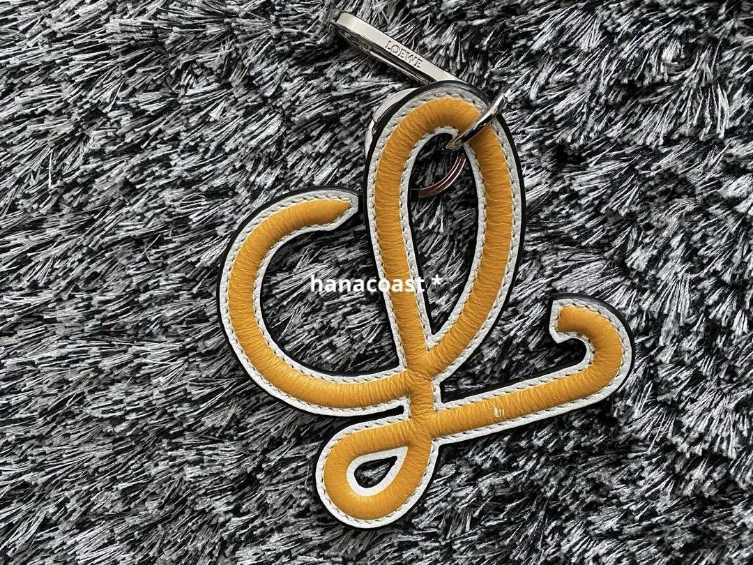 LOEWE ロエベ L レザー バッグチャーム キーホルダー