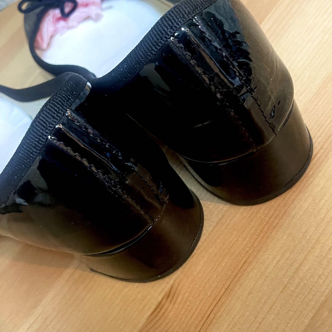 未使用級repetto レペット カミーユパンプス　エナメル　黒　限定チャーム付 repetto 【並行輸入品】 レペット レディースシューズ バレエ