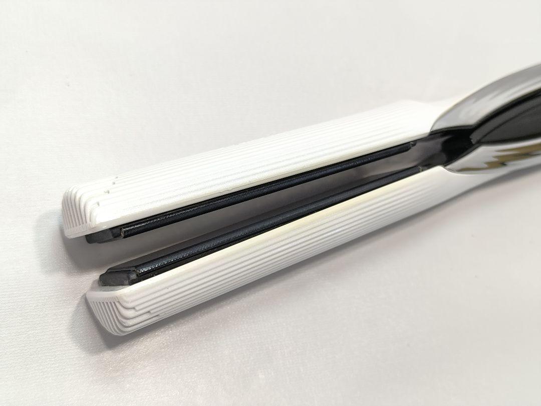 2021年製　正規品　ReFaリファ ビューテック ストレートアイロン
