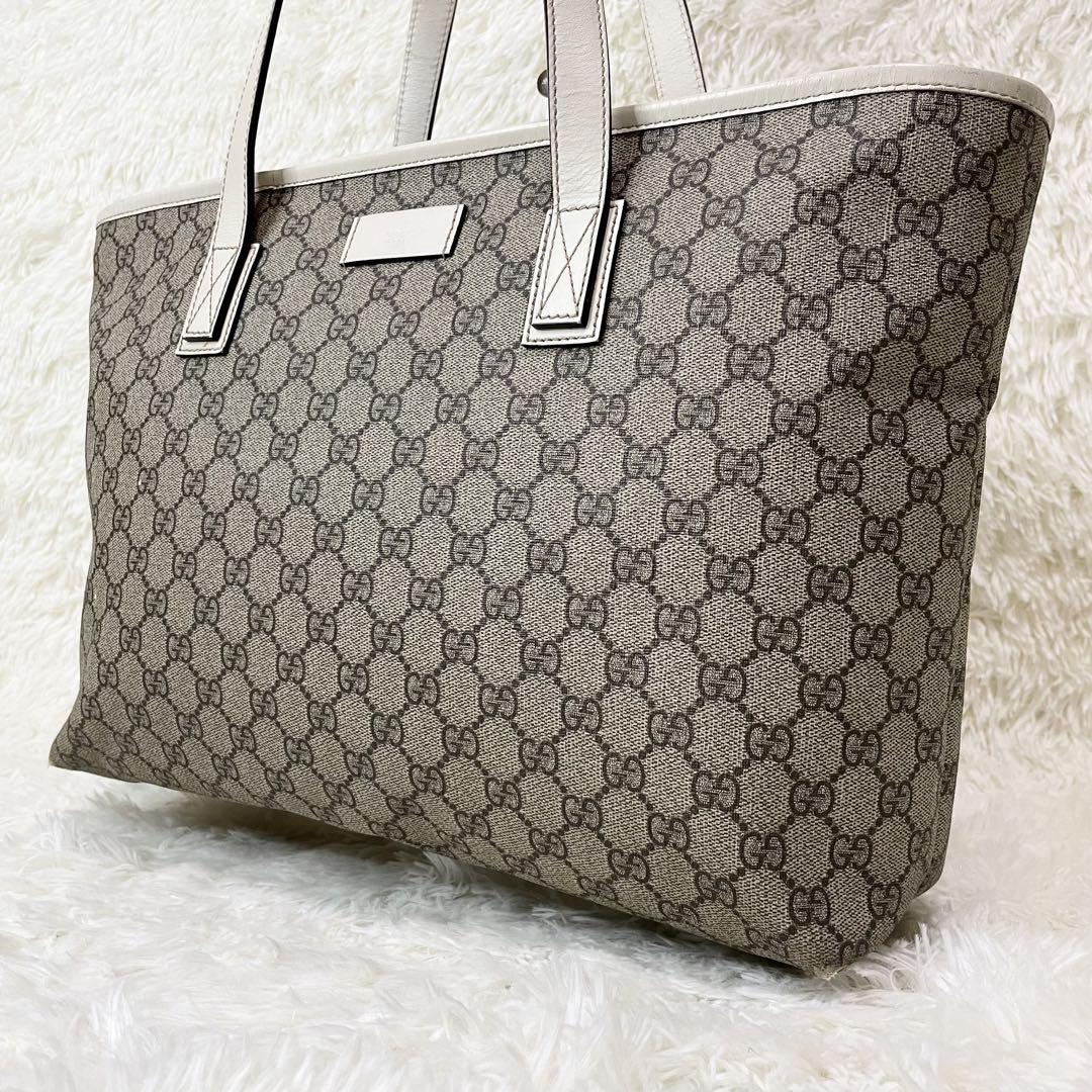 美品✨大容量　GUCCI トートバッグ　肩掛け　GGスプリーム　GG柄　A4可