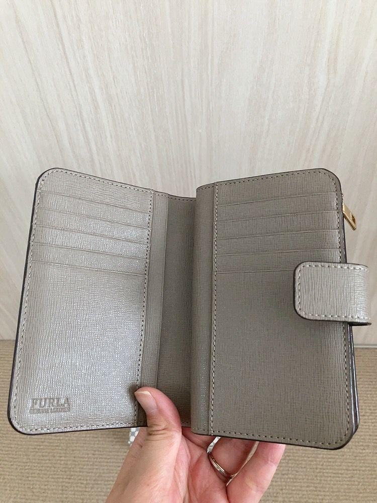 美品★☆定番　FURLA フルラ 上品　財布 ウォレット　二つ折り　グレー
