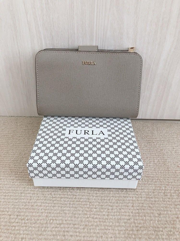美品★☆定番　FURLA フルラ 上品　財布 ウォレット　二つ折り　グレー