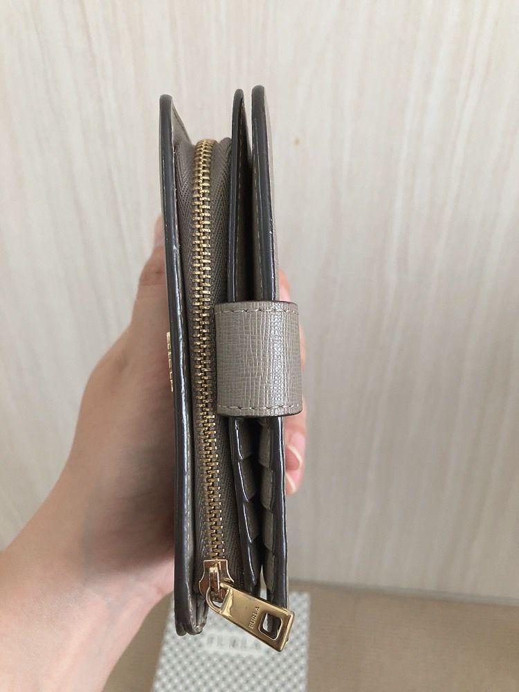 美品★☆定番　FURLA フルラ 上品　財布 ウォレット　二つ折り　グレー