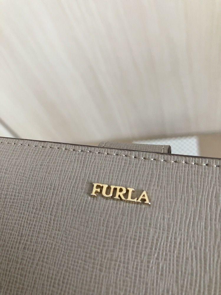 美品★☆定番　FURLA フルラ 上品　財布 ウォレット　二つ折り　グレー