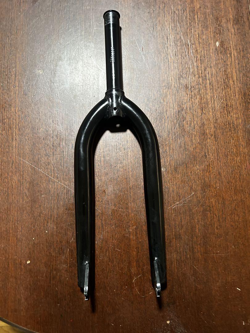 マクニール製　フロントフォーク BMX 20インチ　値下げしました。 マクニール製 フロントフォーク BMX 20インチ 値下げしました。