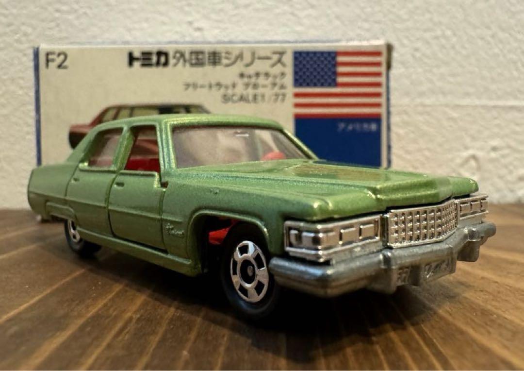 【箱あり】トミカ 青箱 F2 キャデラック フリートウッド ブローアム 日本製