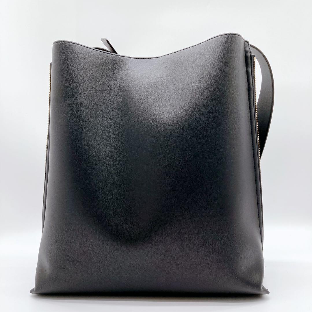 【美品】ロペ エポール サイドジップショルダーA4収納　ブラック　イエロー　L 美品】ロペ エポール サイドジップショルダーA4収納 ブラック