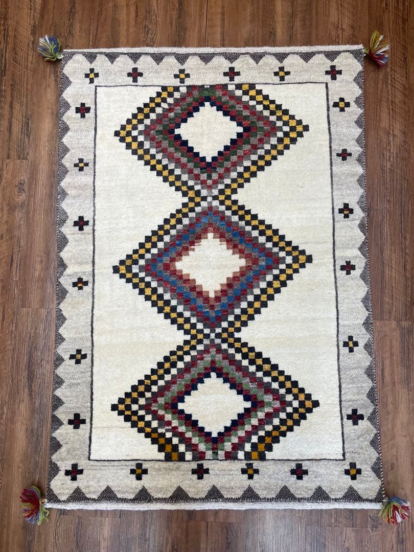 新品　ペルシャ絨毯　手織り　ギャッベ　キャシュクリ　　ナチュラル