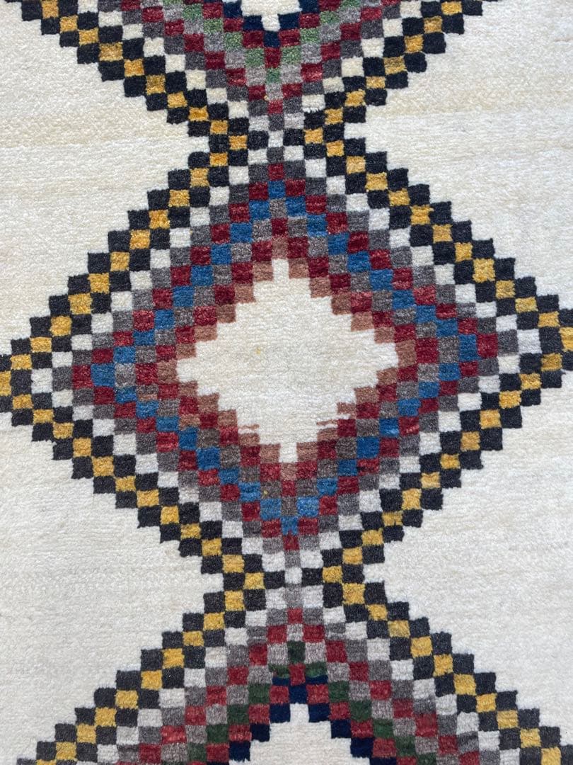 新品　ペルシャ絨毯　手織り　ギャッベ　キャシュクリ　　ナチュラル