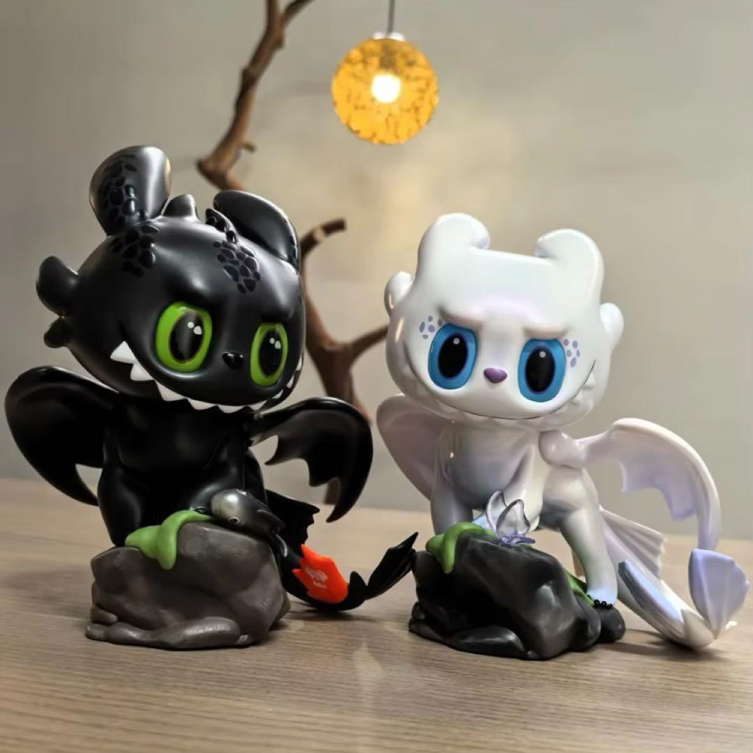 ヒックとドラゴン トゥース&ライト・フューリー フィギュア 2体