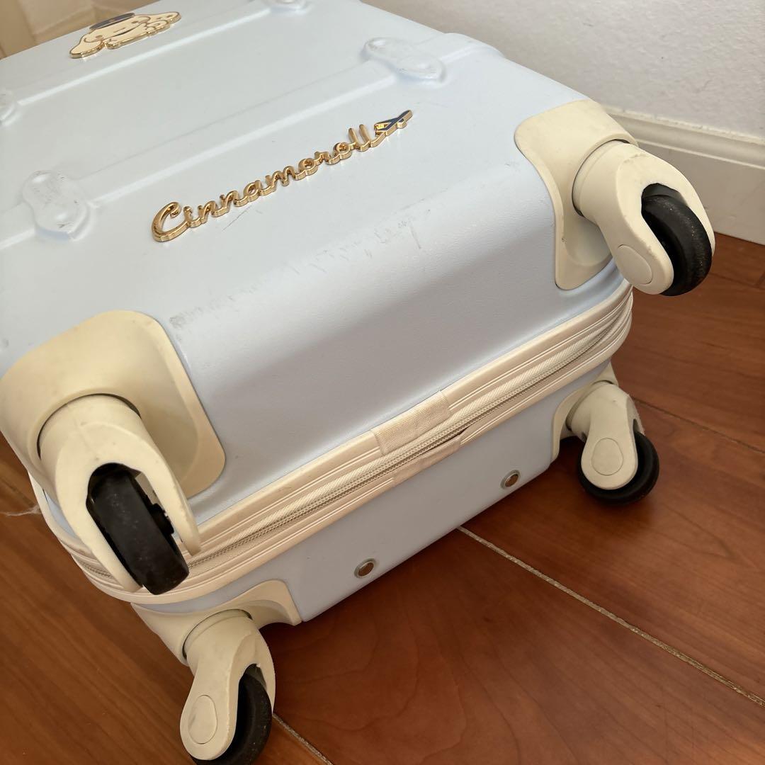 シナモンロール　スーツケース　ブルー　サンリオ