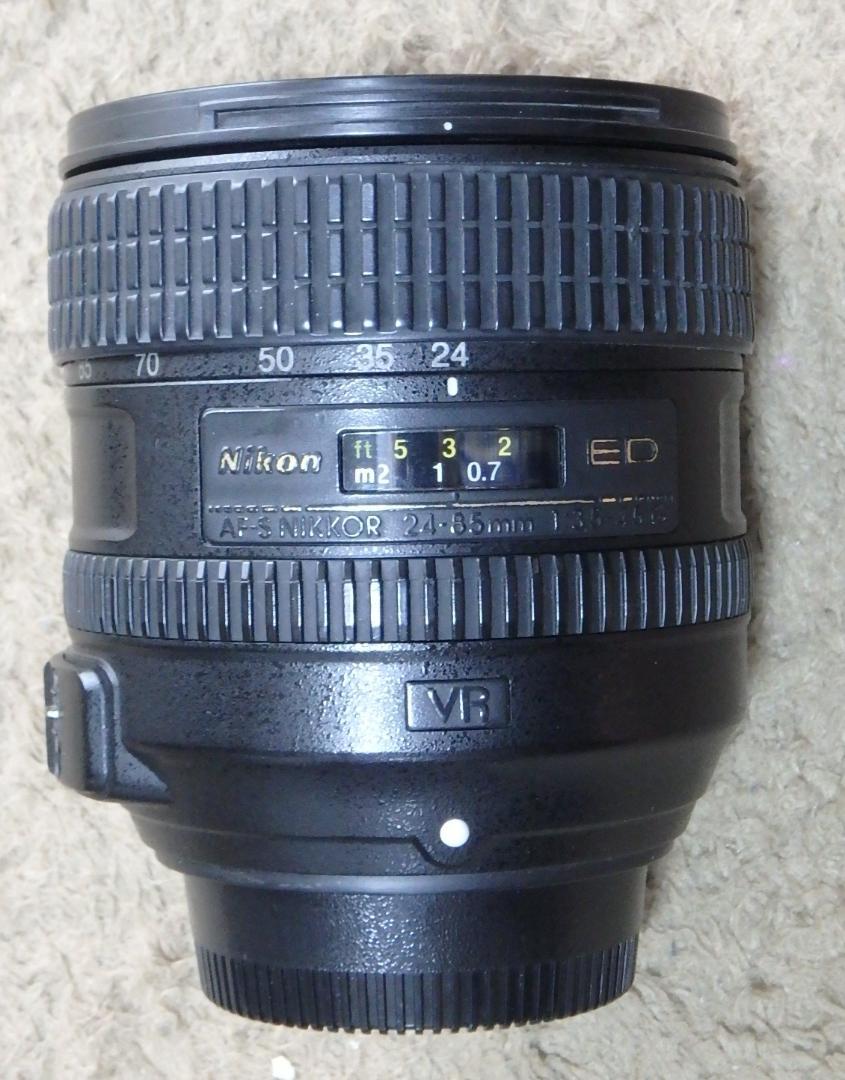 Nikon D600 デジタル一眼レフと24-85ｍｍズームレンズ