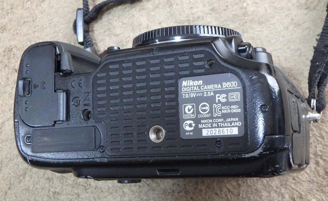 Nikon D600 デジタル一眼レフと24-85ｍｍズームレンズ