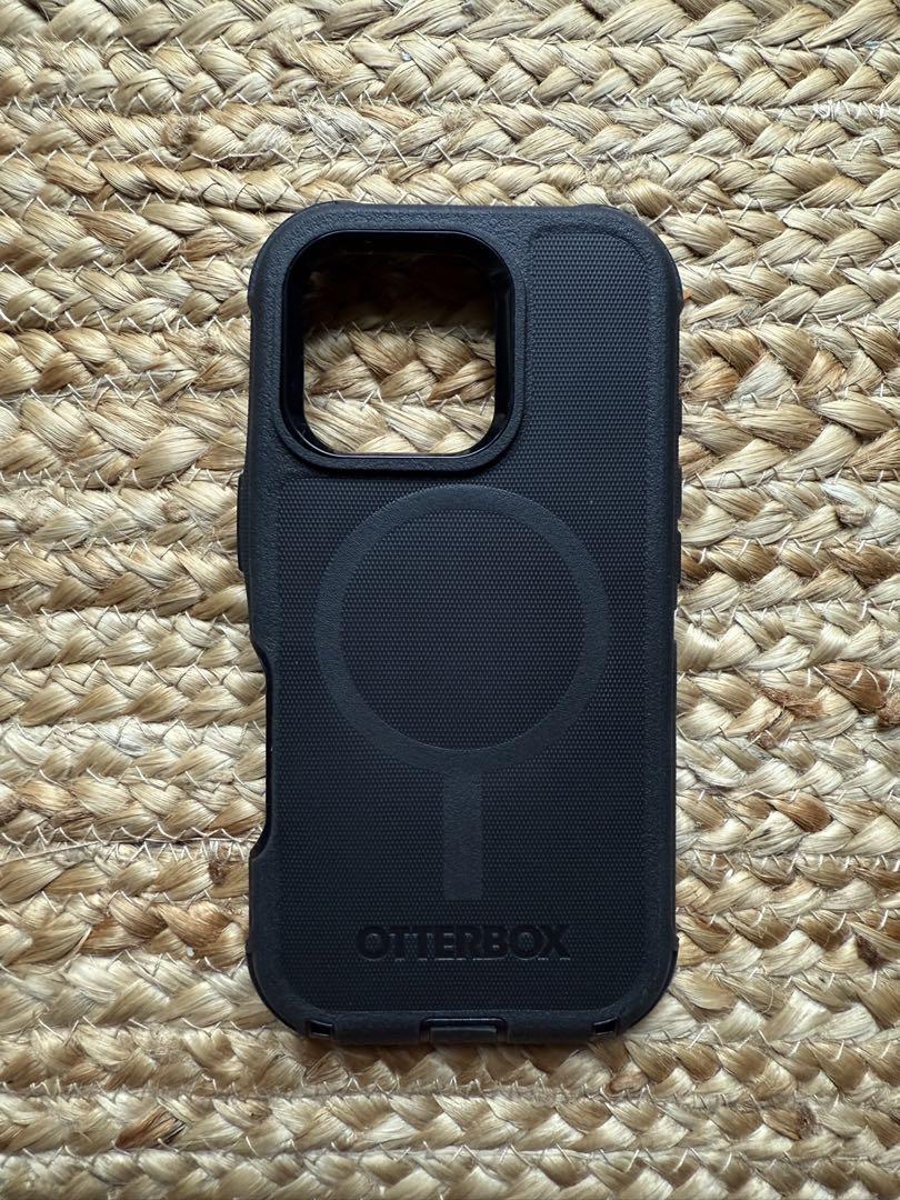 【美品】OtterBox DEFENDER iPhone 16 Pro用