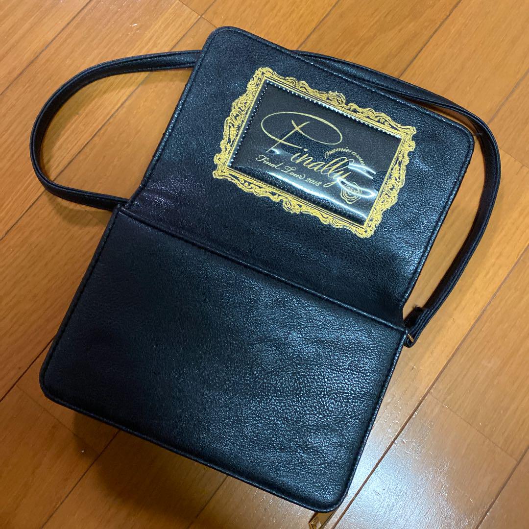 安室奈美恵♡Finallyツアーグッズのショルダーウォレット ZchvD-m64237690009 即納日本製