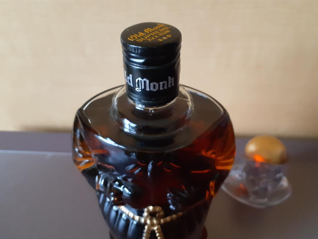 【新品】ラム酒　オールドモンク　Old Monk SUPREME