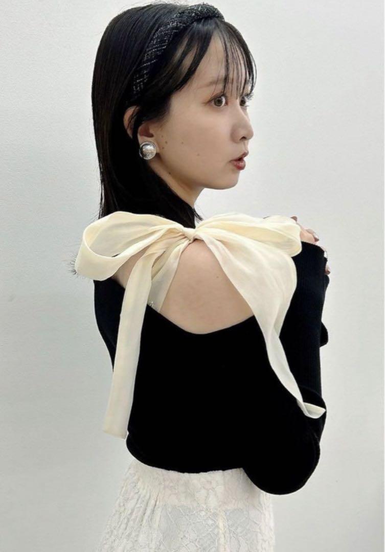 【新品　タグ付き】dazzlin ワンショルリボンニットトップス
