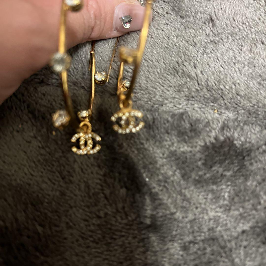 シャネルピアス