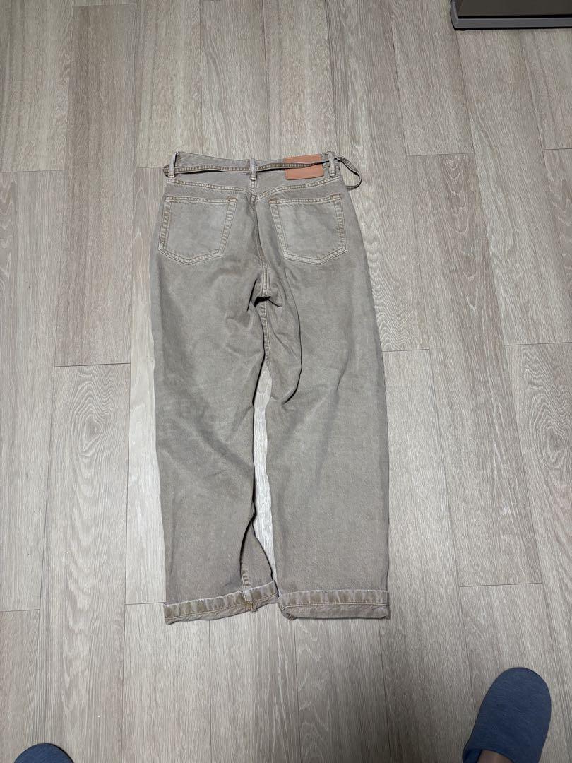 Acne Studios ルーズフィットジーンズ