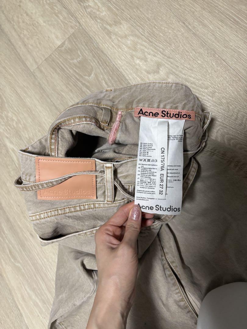 Acne Studios ルーズフィットジーンズ