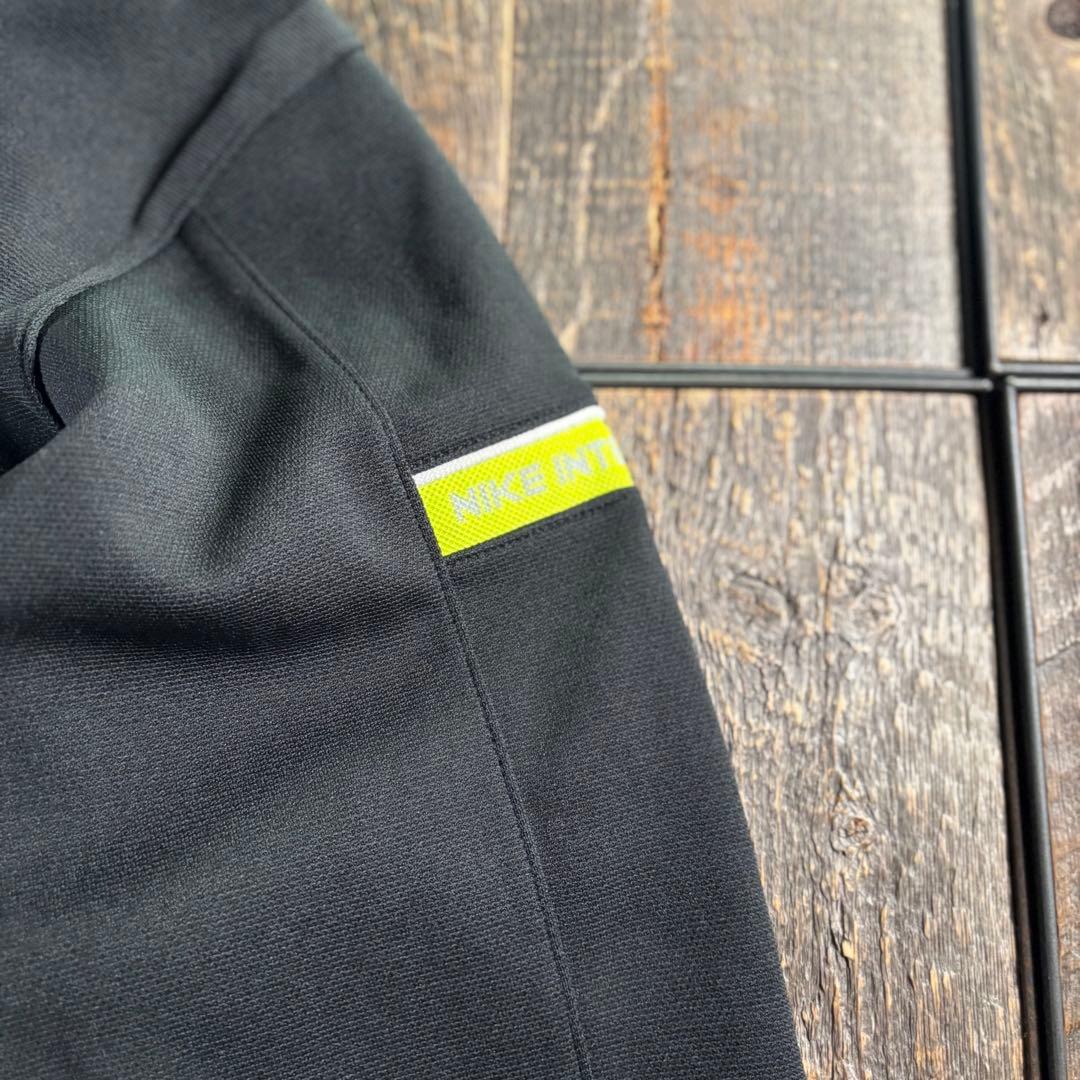 ブラック 蛍光イエロー