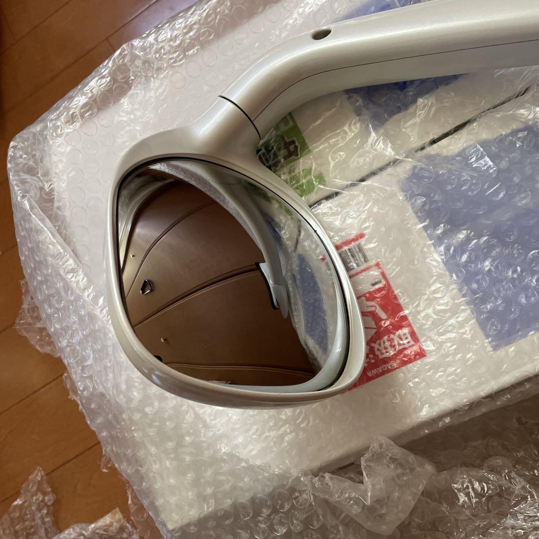 アンダーミラー