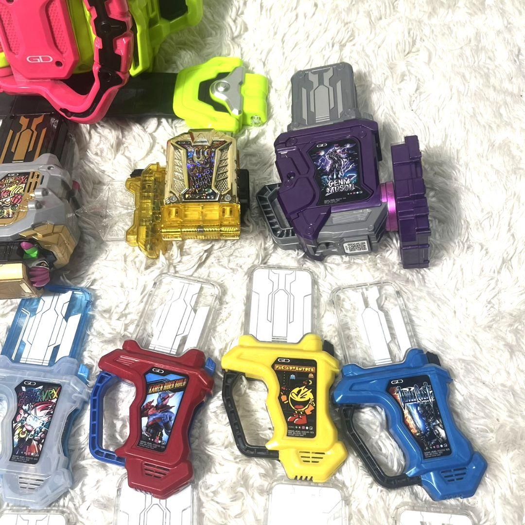 仮面ライダー エグゼイド ゲーマードライバー他ガシャット多数セット