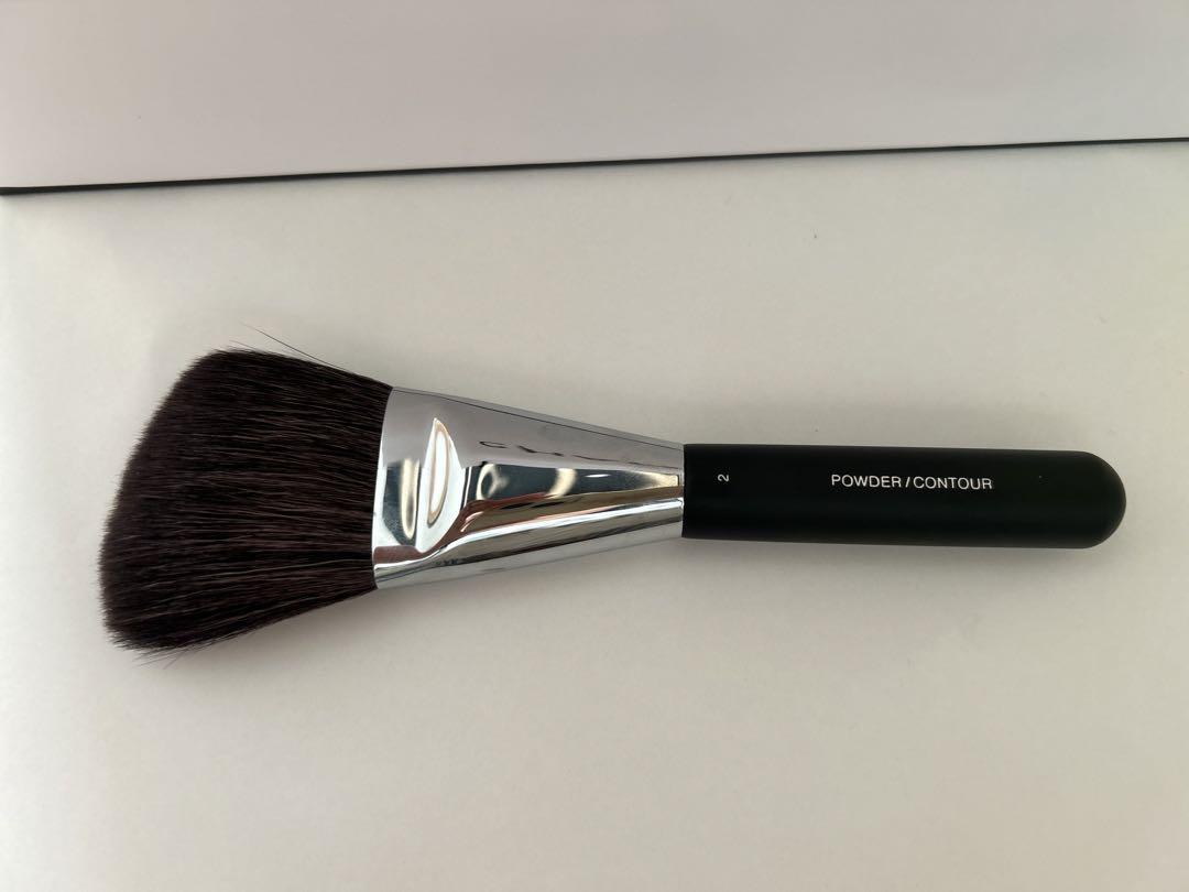 CHANEL フェイスブラシ POWDER CONTOUR2