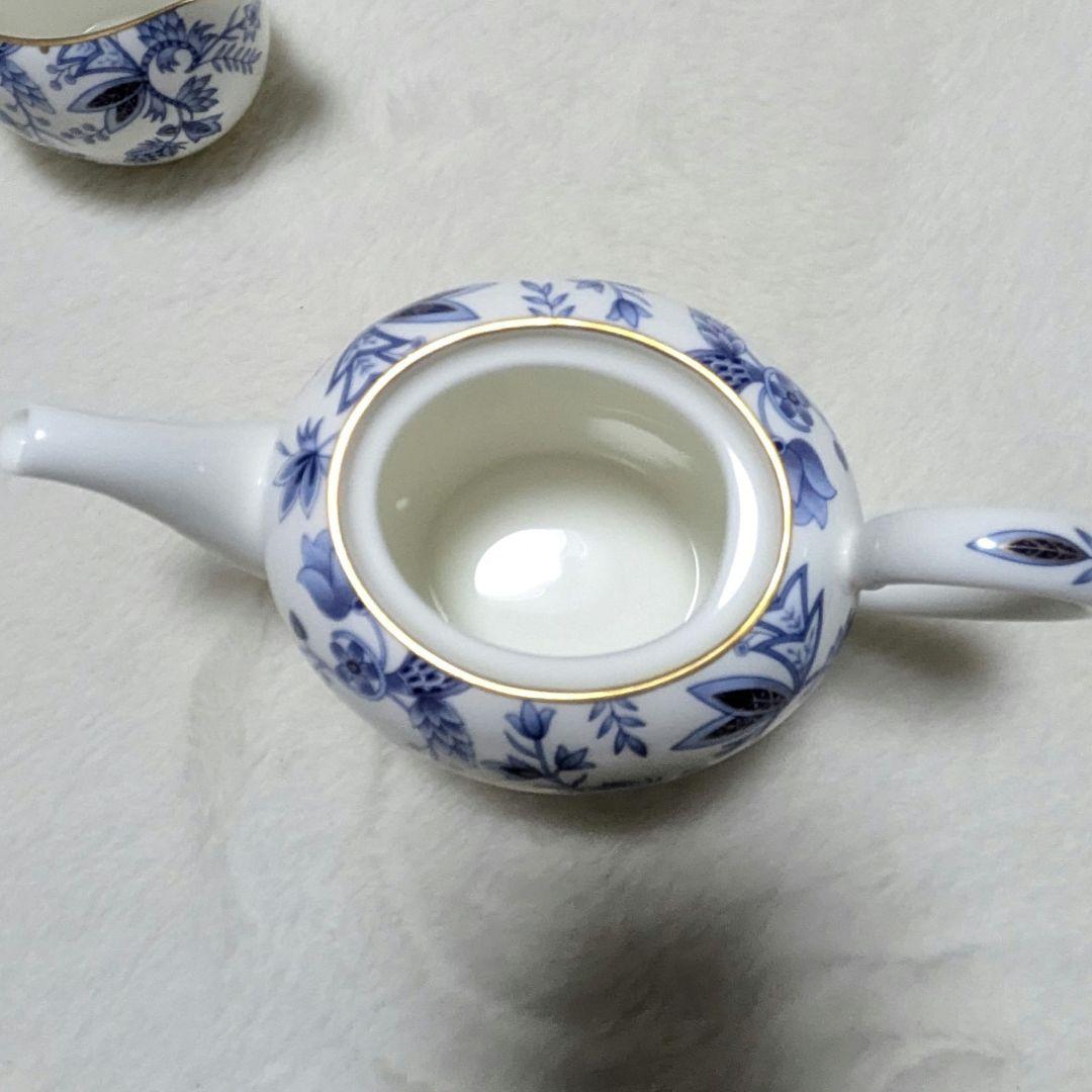 カップ＆ソーサー