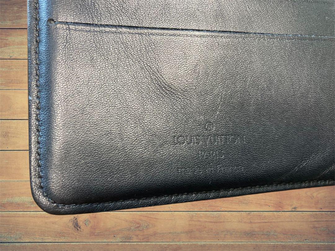 Louis Vuitton 黒 レザー 二つ折り財布 希少