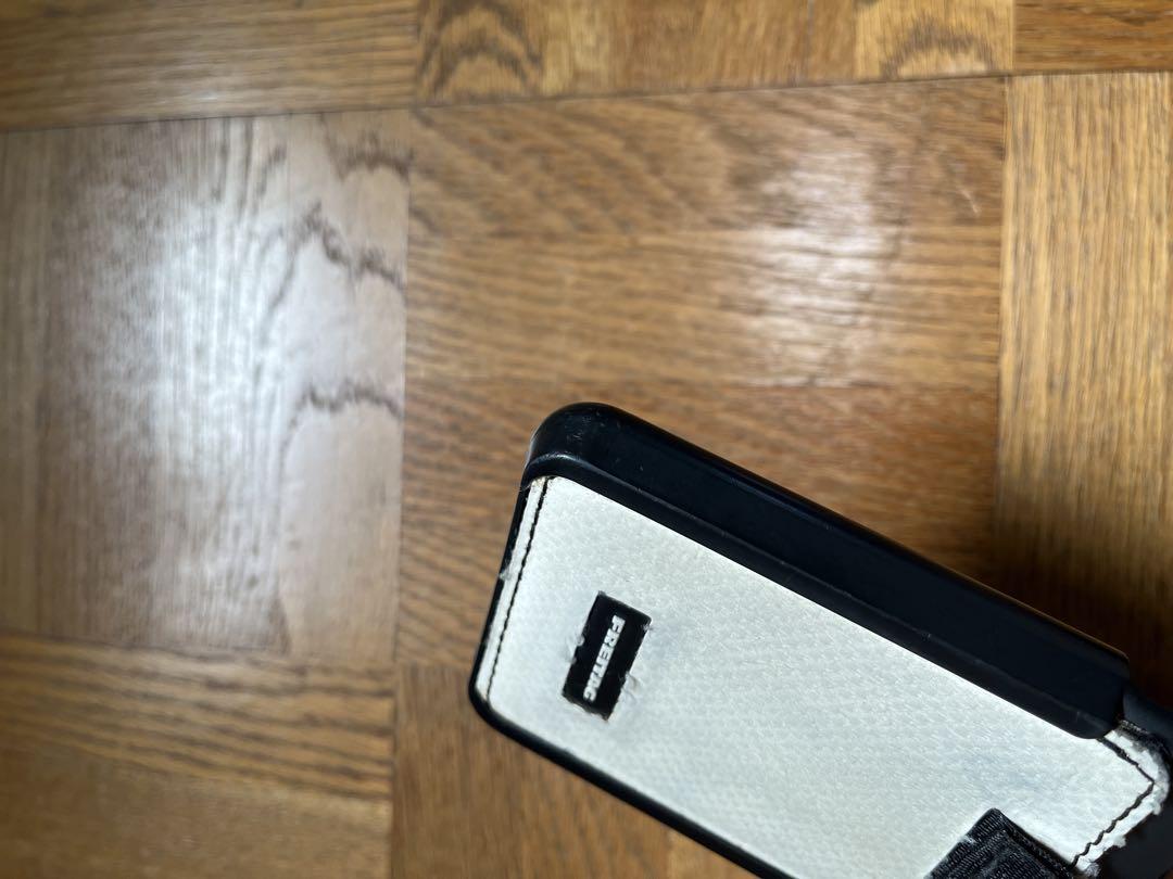 FREITAG ハードケース カードポケット付き