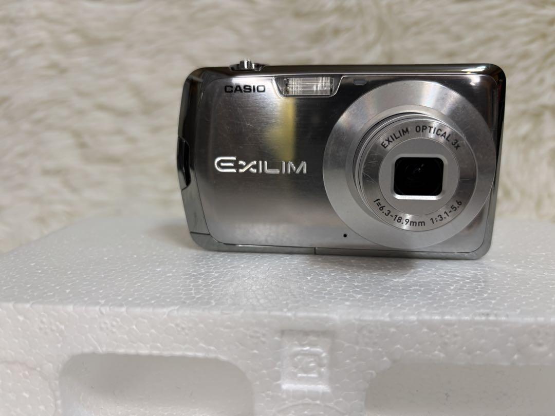 CASIO EXILIM CARD EX-Z1 シルバー コンデジ