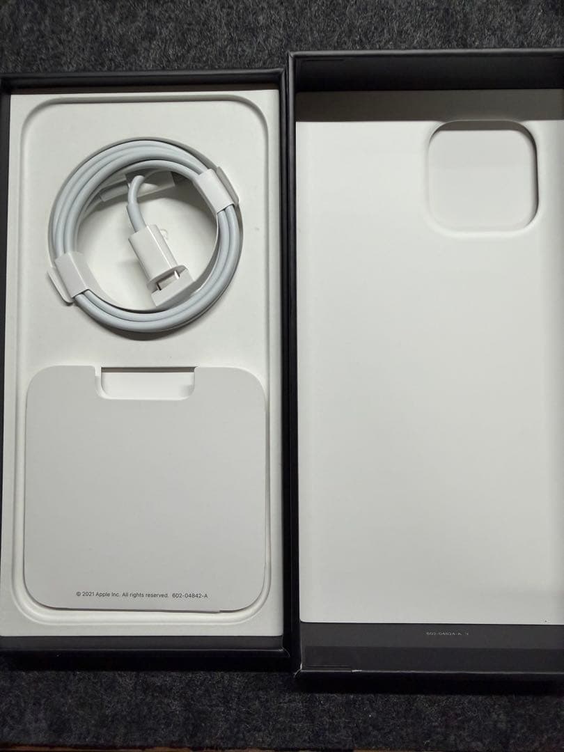 Apple iPhone 13 Pro グラファイト SIMフリー Apple iPhone 13 Pro グラファイト SIMフリー