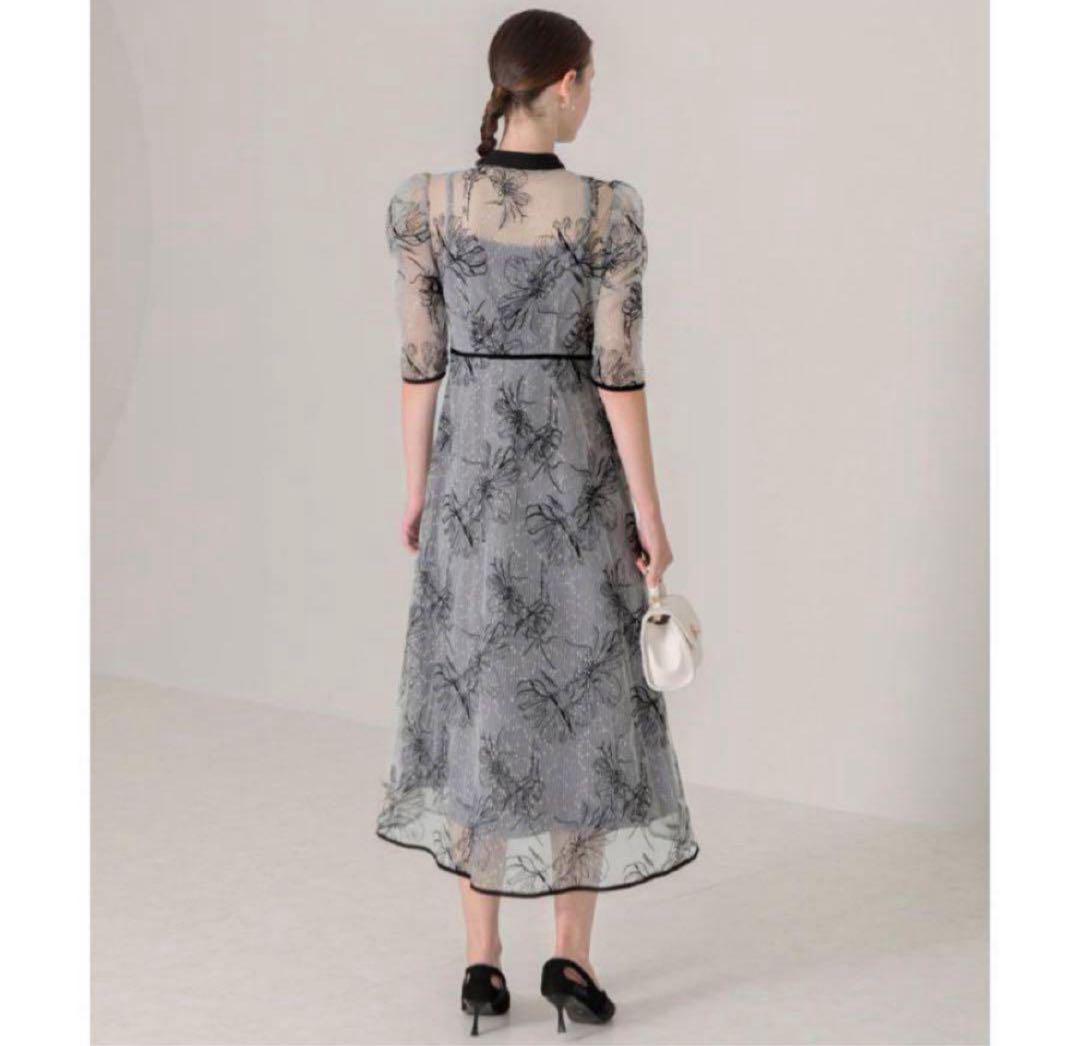 Leja 配色パイピングプチハイネック花柄刺繍ラメレースロング丈　ブルー　S Leja 配色パイピングプチハイネック花柄刺繍ラメレースロング丈