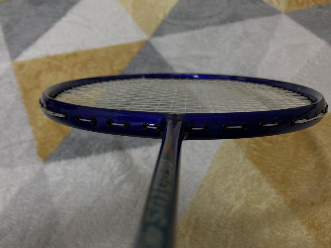 ヨネックス　バトミントンラケットAEROTUS 40  極美品ケース付